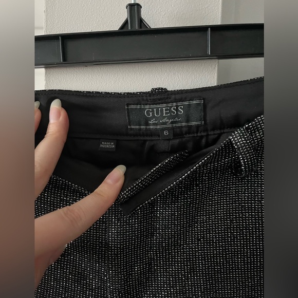 Guess | Low-Rise Metallic Pants | Size 6 - Picture 6 of 11